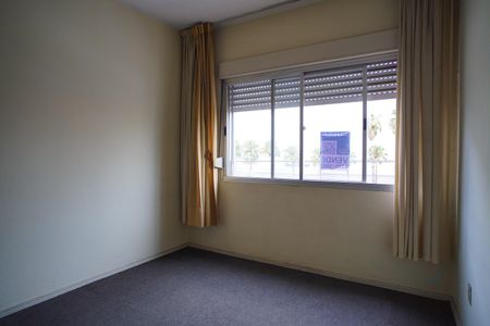 Quarto 1 de apartamento à venda com 2 quartos, 79m² em Passo D’areia, Porto Alegre