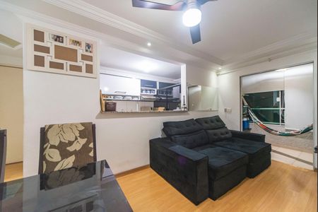 Sala de apartamento à venda com 2 quartos, 49m² em Parque Sao Vicente, Santo André
