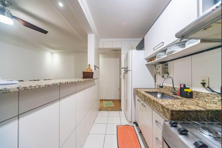 Apartamento à venda com 49m², 2 quartos e 1 vagaCozinha 