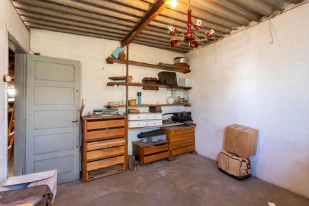 Casa à venda com 250m², 3 quartos e 5 vagas Casa à venda com 250m², 3 quartos e 5 vagasDepósito / Quarto de Serviço
