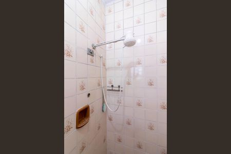 Casa à venda com 250m², 3 quartos e 5 vagas Casa à venda com 250m², 3 quartos e 5 vagasEdícula - Banheiro