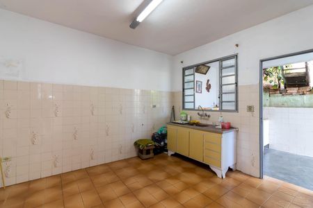 Casa à venda com 250m², 3 quartos e 5 vagas Casa à venda com 250m², 3 quartos e 5 vagasCozinha