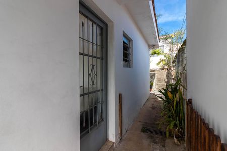 Casa à venda com 250m², 3 quartos e 5 vagas Casa à venda com 250m², 3 quartos e 5 vagasCorredor Lateral