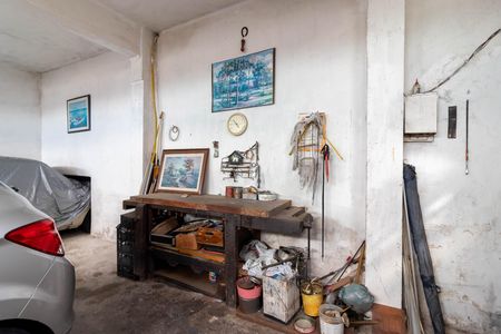 Casa à venda com 250m², 3 quartos e 5 vagas Casa à venda com 250m², 3 quartos e 5 vagasGaragem