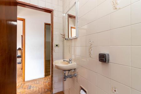 Casa à venda com 250m², 3 quartos e 5 vagas Casa à venda com 250m², 3 quartos e 5 vagasBanheiro
