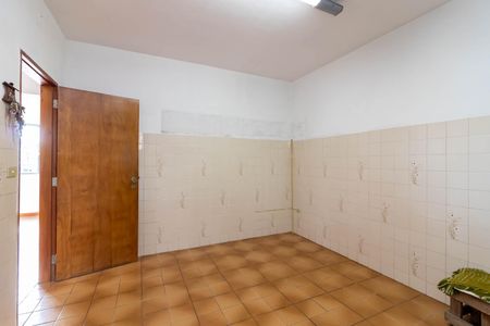 Casa à venda com 250m², 3 quartos e 5 vagas Casa à venda com 250m², 3 quartos e 5 vagasCozinha