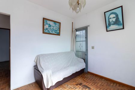 Casa à venda com 250m², 3 quartos e 5 vagas Casa à venda com 250m², 3 quartos e 5 vagasSala