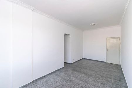 Apartamento para alugar com 72m², 2 quartos e 1 vagaSala