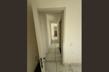 Corredor de apartamento para alugar com 2 quartos, 40m² em Cosmos, Rio de Janeiro