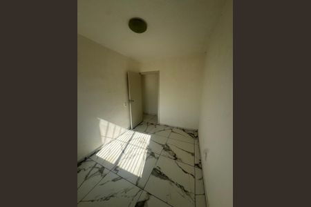 Quarto de apartamento para alugar com 2 quartos, 40m² em Cosmos, Rio de Janeiro
