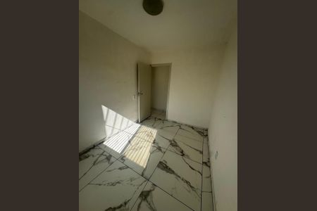 Quarto de apartamento para alugar com 2 quartos, 40m² em Cosmos, Rio de Janeiro