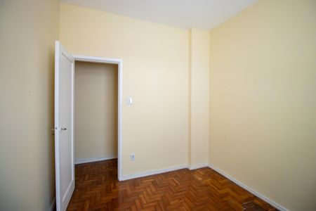 Quarto 2 de apartamento à venda com 3 quartos, 71m² em Vista Alegre, Rio de Janeiro