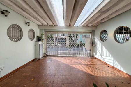 Garagem de casa à venda com 3 quartos, 133m² em Jardim Maria Estela, São Paulo