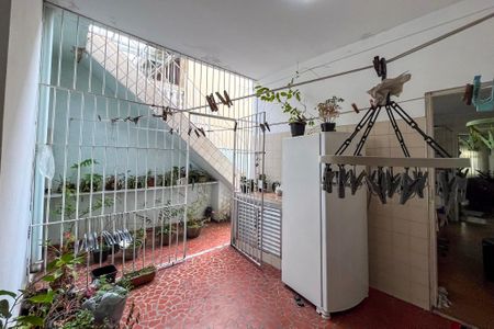 Quintal de casa à venda com 3 quartos, 133m² em Jardim Maria Estela, São Paulo