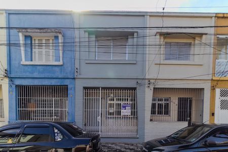 Casa para alugar com 90m², 2 quartos e sem vaga Casa para alugar com 90m², 2 quartos e sem vagaFachada