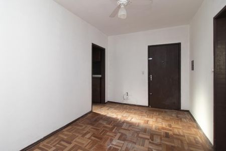 Sala de apartamento para alugar com 1 quarto, 42m² em Partenon, Porto Alegre