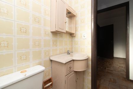 Banheiro de apartamento para alugar com 1 quarto, 42m² em Partenon, Porto Alegre
