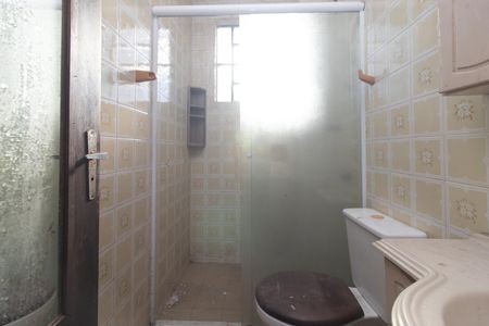 Banheiro de apartamento para alugar com 1 quarto, 42m² em Partenon, Porto Alegre