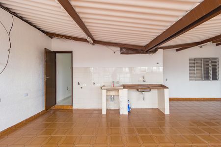 Casa para alugar com 240m², 4 quartos e 1 vaga Casa para alugar com 240m², 4 quartos e 1 vagaÁrea de Serviço