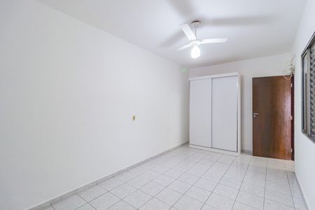 Casa para alugar com 240m², 4 quartos e 1 vaga Casa para alugar com 240m², 4 quartos e 1 vagaSuíte 2