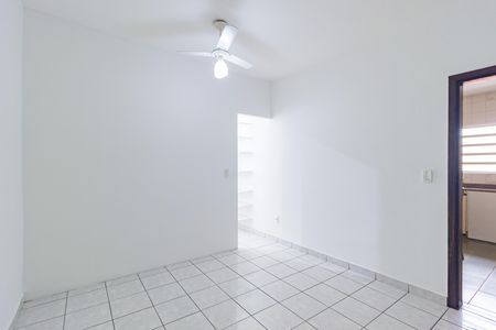 Casa para alugar com 240m², 4 quartos e 1 vaga Casa para alugar com 240m², 4 quartos e 1 vagaQuarto 2