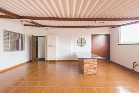 Casa para alugar com 240m², 4 quartos e 1 vaga Casa para alugar com 240m², 4 quartos e 1 vagaVaranda/Espaço Gourmet