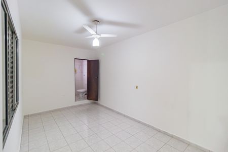 Casa para alugar com 240m², 4 quartos e 1 vaga Casa para alugar com 240m², 4 quartos e 1 vagaSuíte 2