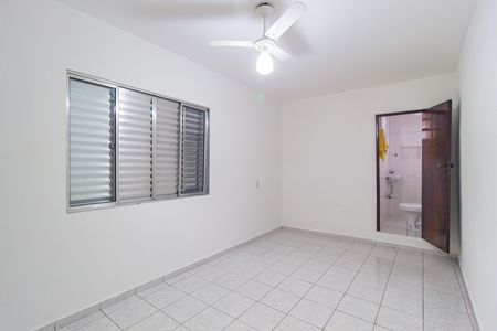 Casa para alugar com 240m², 4 quartos e 1 vaga Casa para alugar com 240m², 4 quartos e 1 vagaSuíte 2