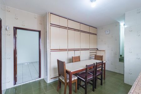Casa para alugar com 240m², 4 quartos e 1 vaga Casa para alugar com 240m², 4 quartos e 1 vagaCozinha