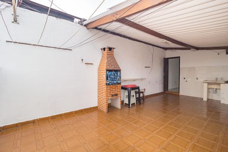 Casa para alugar com 240m², 4 quartos e 1 vaga Casa para alugar com 240m², 4 quartos e 1 vagaVaranda/Espaço Gourmet