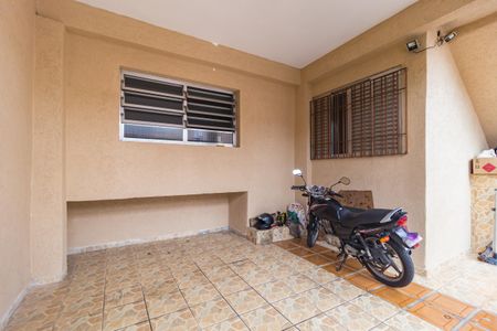Casa para alugar com 240m², 4 quartos e 1 vaga Casa para alugar com 240m², 4 quartos e 1 vagaGaragem