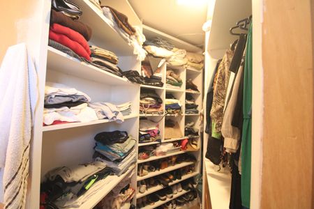 Closet da suíte 1 de casa à venda com 3 quartos, 287m² em Socorro, São Paulo