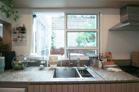 Apartamento para alugar com 102m², 3 quartos e sem vaga Apartamento para alugar com 102m², 3 quartos e sem vagaCozinha