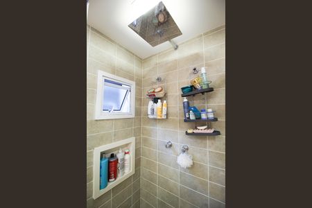 Apartamento para alugar com 102m², 3 quartos e sem vaga Apartamento para alugar com 102m², 3 quartos e sem vagaBanheiro da Suíte