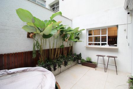Apartamento para alugar com 102m², 3 quartos e sem vaga Apartamento para alugar com 102m², 3 quartos e sem vagaQuintal