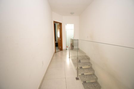 Casa de condomínio para alugar com 140m², 2 quartos e 2 vagasCorredor