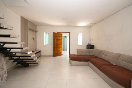 Casa de condomínio para alugar com 140m², 2 quartos e 2 vagasSala
