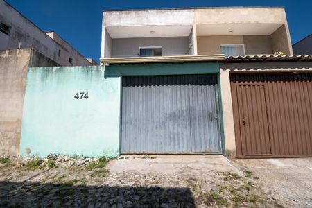 Casa de condomínio para alugar com 140m², 2 quartos e 2 vagasFachada