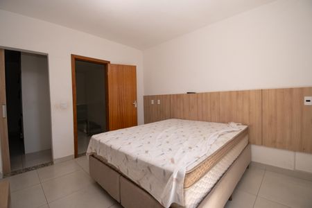 Casa de condomínio para alugar com 140m², 2 quartos e 2 vagasSuíte