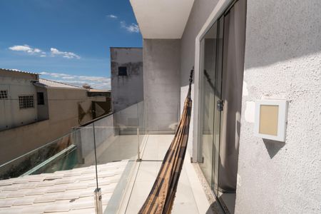 Varanda de casa de condomínio para alugar com 2 quartos, 140m² em Tropical, Contagem