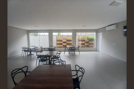 Apartamento para alugar com 45m², 2 quartos e 1 vagaSalão