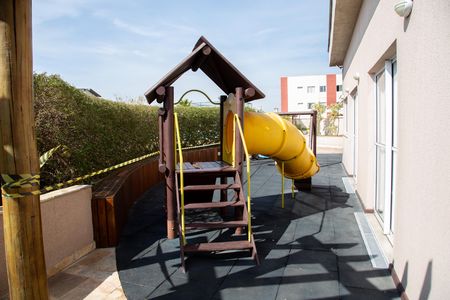 Apartamento à venda com 57m², 2 quartos e 2 vagas Apartamento à venda com 57m², 2 quartos e 2 vagasÁrea comum - Playground