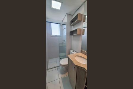 Apartamento à venda com 57m², 2 quartos e 2 vagas Apartamento à venda com 57m², 2 quartos e 2 vagasBanheiro Social