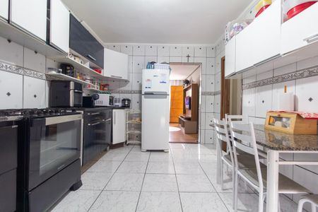 Casa à venda com 252m², 2 quartos e 8 vagasCozinha