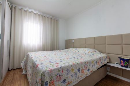 Casa à venda com 252m², 2 quartos e 8 vagasQuarto 2