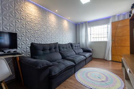 Casa à venda com 252m², 2 quartos e 8 vagasSala