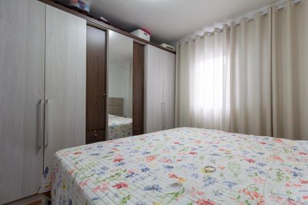 Casa à venda com 252m², 2 quartos e 8 vagasQuarto 2