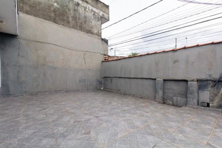 Casa à venda com 252m², 2 quartos e 8 vagasQuintal