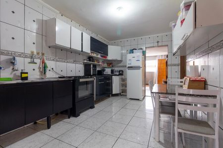 Casa à venda com 252m², 2 quartos e 8 vagasCozinha