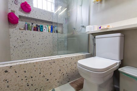 Casa à venda com 252m², 2 quartos e 8 vagasBanheiro